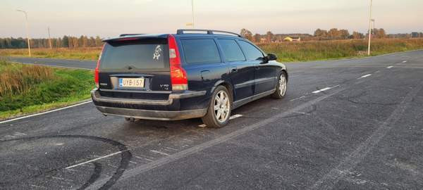 Volvo V70 Muhos - изображение 2