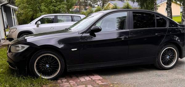 BMW 318 Nurmes - valokuva 2