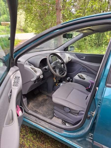 Nissan Almera Tino Vihti – foto 4