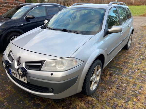 Renault Megane Lodeynoye Pole - photo 2