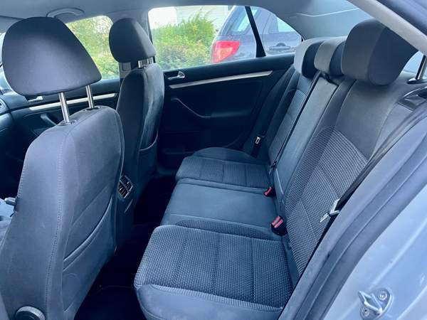 Volkswagen Jetta Рованиеми - изображение 8