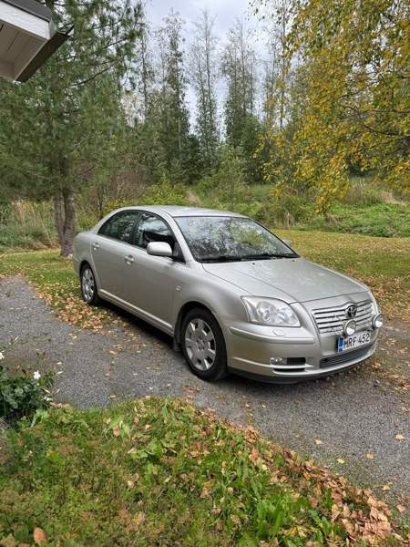 Toyota Avensis Йямся - изображение 1