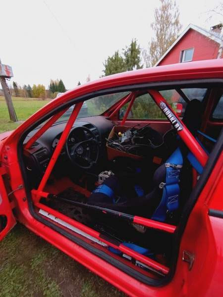 Opel Astra Äänekoski - valokuva 1