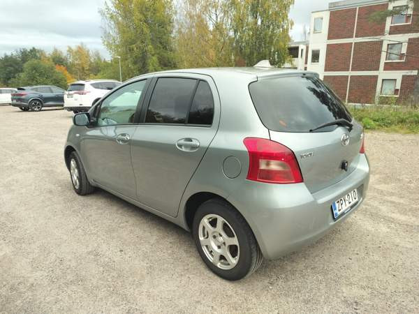 Toyota Yaris Espoo - photo 3