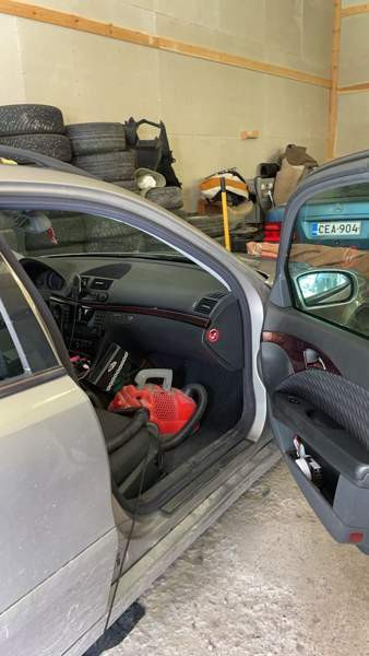 Mercedes-Benz 220 Huittinen - изображение 7