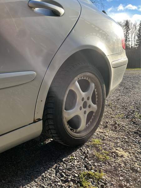 Mercedes-Benz E Raahe – foto 7