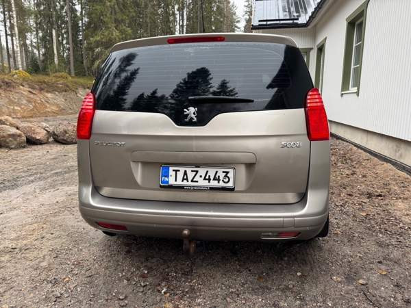 Peugeot 5008 Luga - photo 5