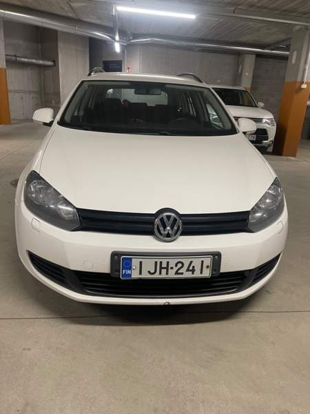Volkswagen Golf Вантаа - изображение 7