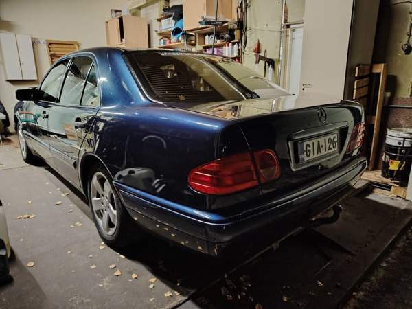 Mercedes-Benz E Asikkala - valokuva 4