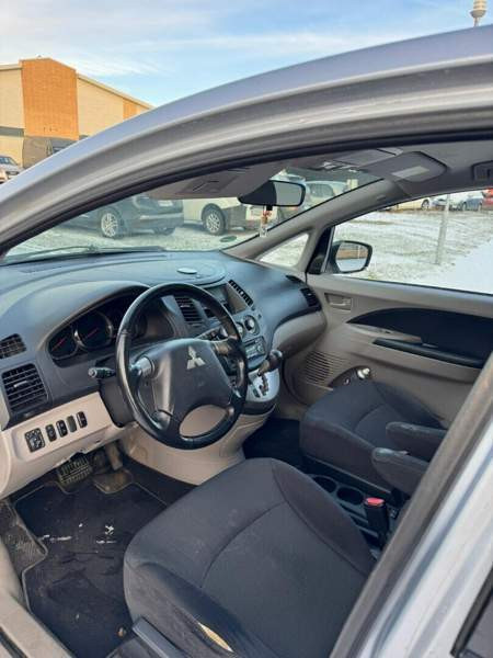 Mitsubishi Grandis Оулу - изображение 7