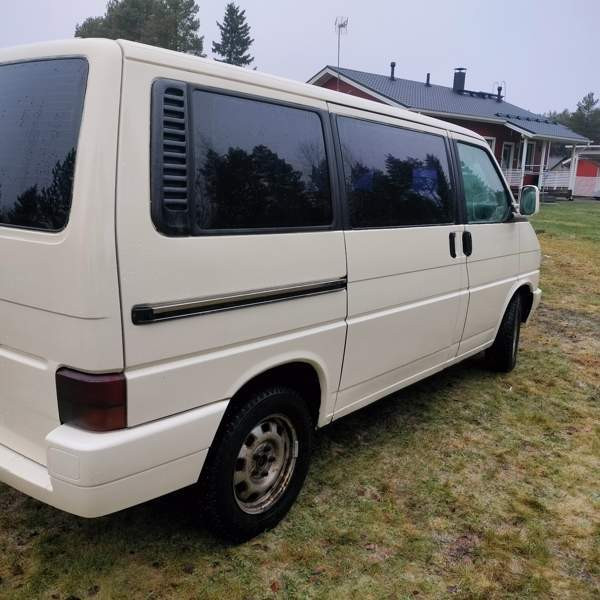 Volkswagen Multivan Kyiv Oblast - valokuva 5
