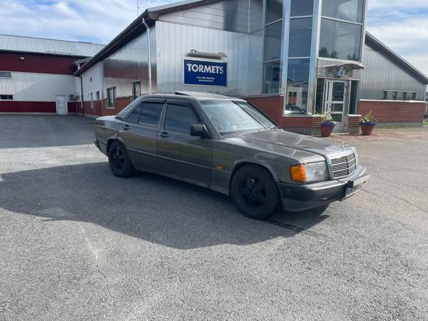 Mercedes-Benz 190 Торнио - изображение 4