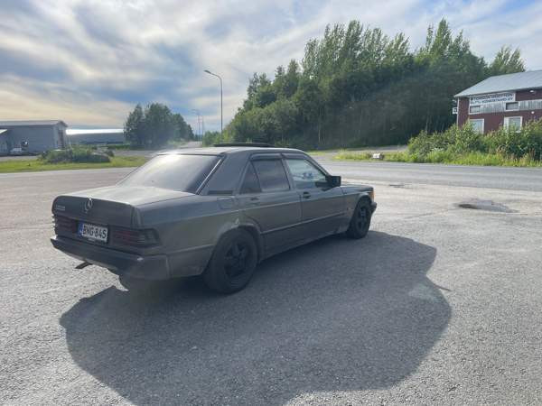 Mercedes-Benz 190 Торнио - изображение 3