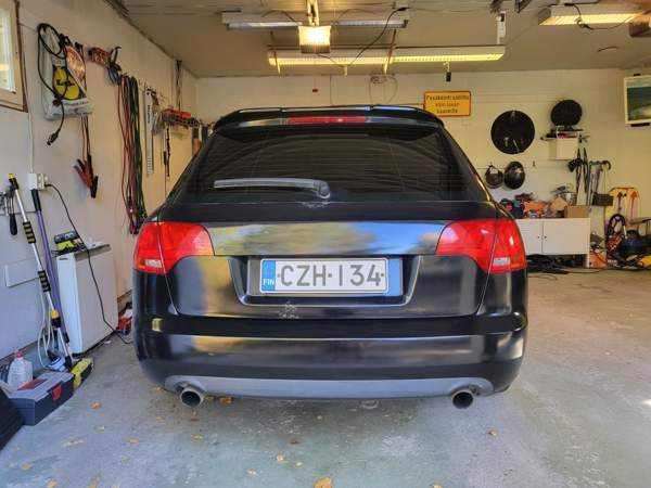 Audi A4 Холлола - изображение 5