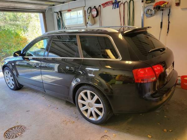 Audi A4 Холлола - изображение 4