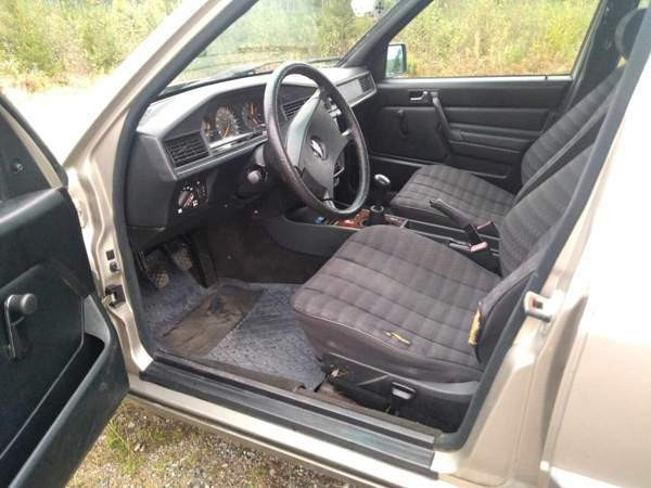 Mercedes-Benz 190 Toivakka - photo 1