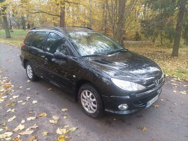 Peugeot 206 Хювинкяя - изображение 5