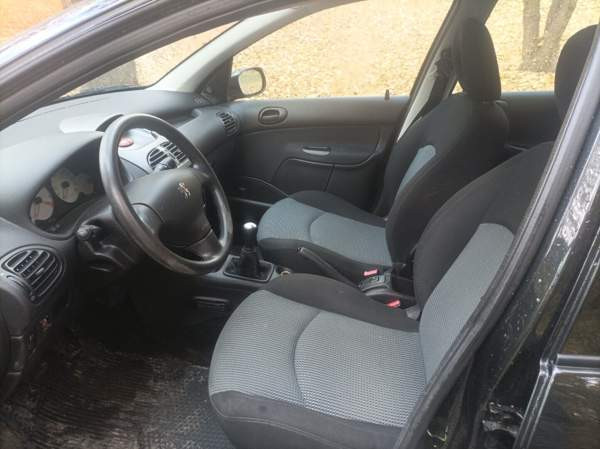 Peugeot 206 Хювинкяя - изображение 4