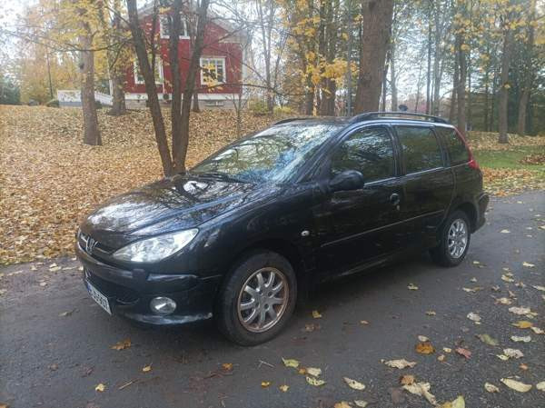 Peugeot 206 Хювинкяя - изображение 3