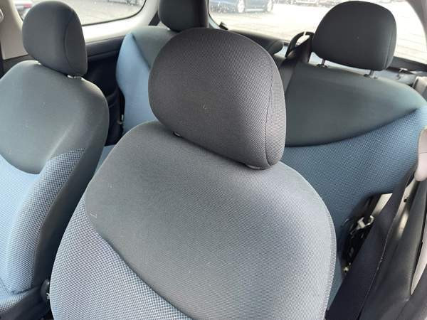 Toyota Yaris Lempäälä - valokuva 8