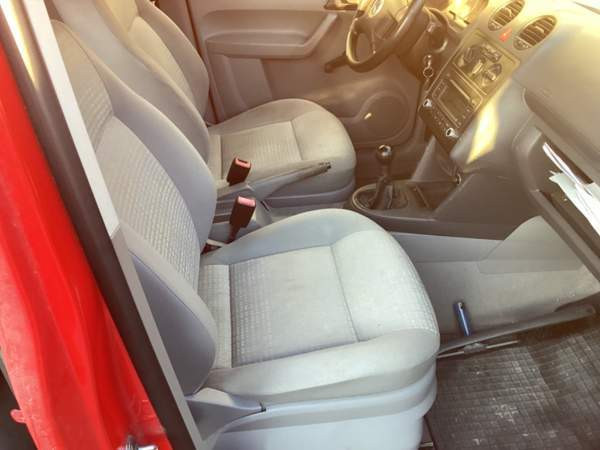 Volkswagen Caddy Вантаа - изображение 5