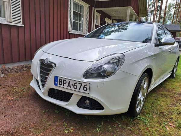 Alfa Romeo Giulietta Ugleural'skiy - photo 4