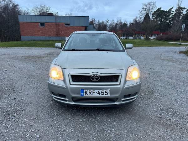 Toyota Avensis Якобстад - изображение 7