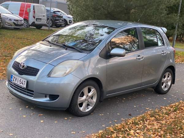 Toyota Yaris Helsinki - photo 2