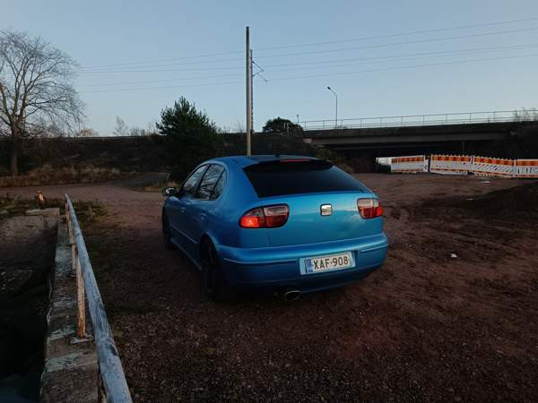 Seat Leon Chukotskiy Avtonomnyy Okrug - valokuva 2