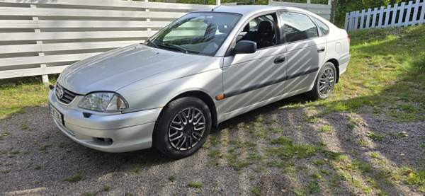 Toyota Avensis Jaervenpaeae - photo 2
