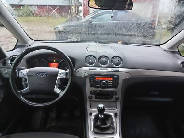 Ford Galaxy Tyrnävä - photo 8