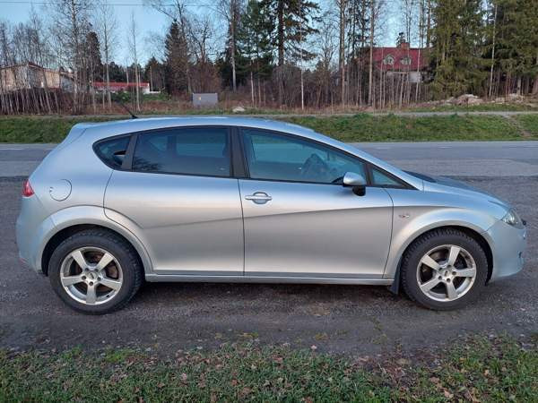 Seat Leon Sastamala - valokuva 4