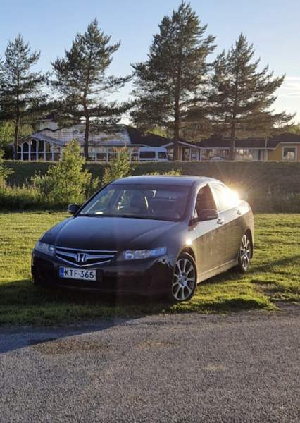 Honda Accord Oulu - valokuva 1