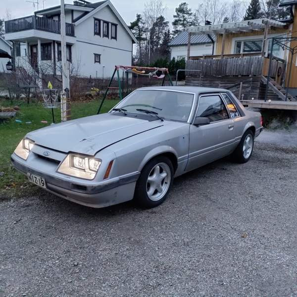 Ford Mustang Äänekoski - valokuva 1