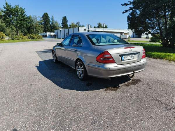 Mercedes-Benz E Jokioinen - valokuva 7