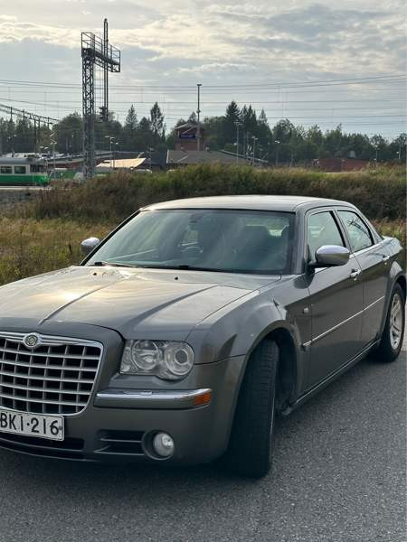 Chrysler 300C Riihimäki - valokuva 1