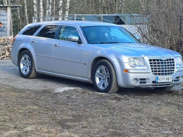 Chrysler 300C Vieremä - изображение 1