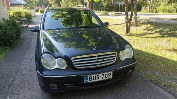 Mercedes-Benz 220 Турткуль - изображение 1