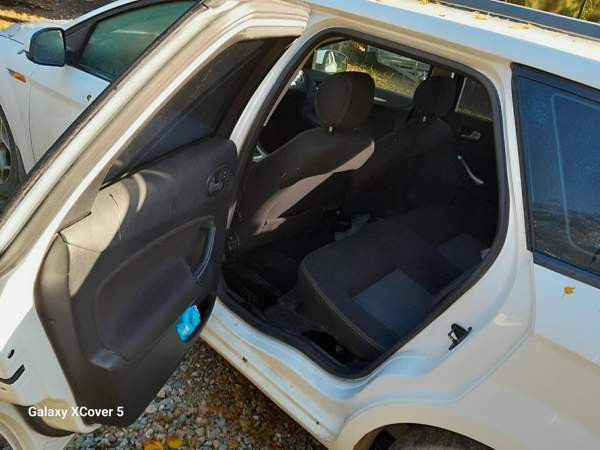 Ford Mondeo Kurikka - изображение 6