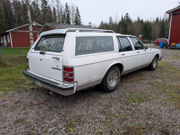 Chevrolet Caprice Nurmijärvi - valokuva 4