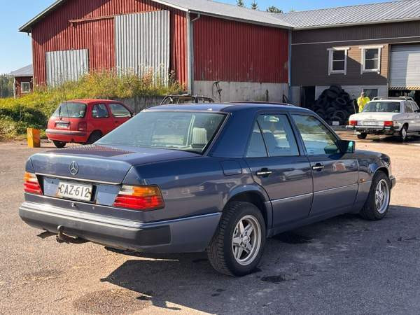 Mercedes-Benz 250 Haapajärvi - изображение 3