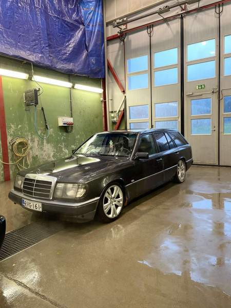 Mercedes-Benz 300 Исалми - изображение 1