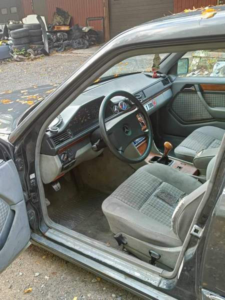 Mercedes-Benz 300 Исалми - изображение 5