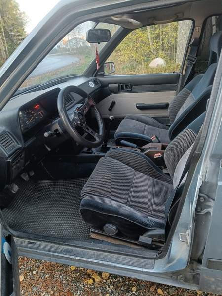 Toyota Carina Каяни - изображение 6