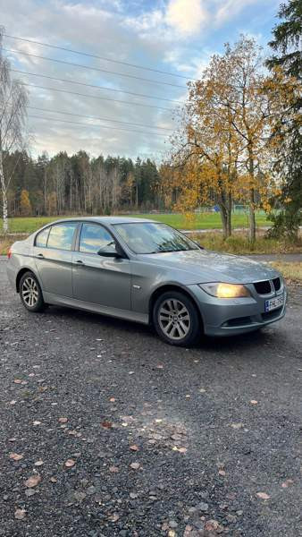 BMW 318 Turtkul - valokuva 1