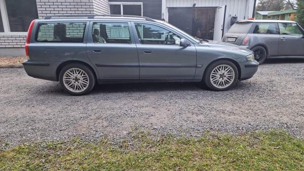 Volvo V70 Mikkeli - valokuva 4