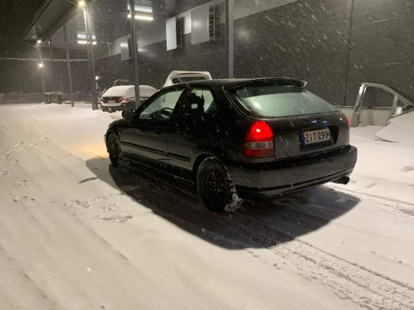 Honda Civic Kemin - valokuva 2