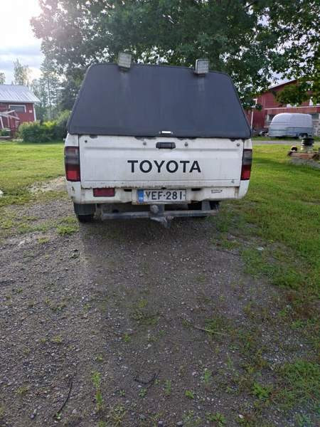 Toyota Hilux Kinnula - изображение 5