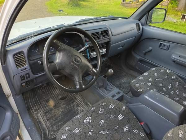 Toyota Hilux Kinnula - изображение 6