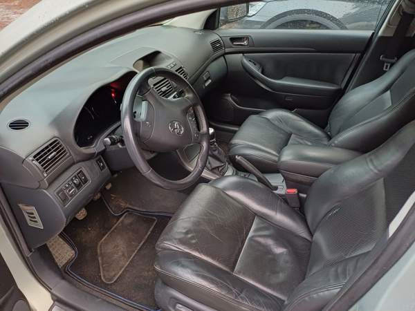 Toyota Avensis Isokyrö - изображение 5